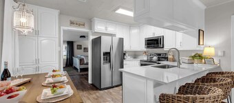 Cottage on Lake LBJ: Boat Ramp, Lake Access, Games