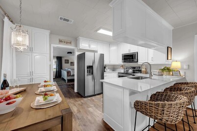 Cottage on Lake LBJ: Boat Ramp, Lake Access, Games