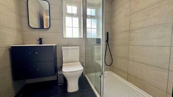 House, Non Smoking, Garden View | Bathroom