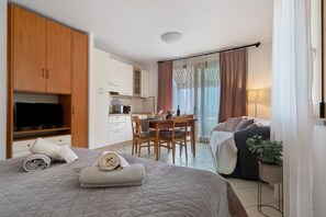 1 makuuhuone, silitysrauta/-lauta, ilmainen Wi-Fi, vuodevaatteet