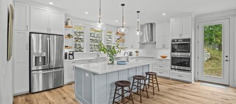 Five bedroom lake home with 200' of waterfront