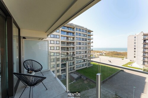 Suite C - apartment with sea view De Panne