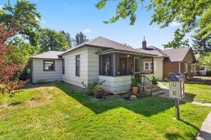 Exterior - NEW! Historic Dog Friendly Home w/ Modern Comforts! Fenced Yard, Screened In Porch & Prime Location (Boise)
