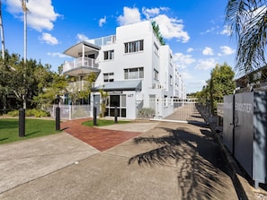 Exterior - Spacious Hervey Bay Apartment with Rooftop Access (Torquay)
