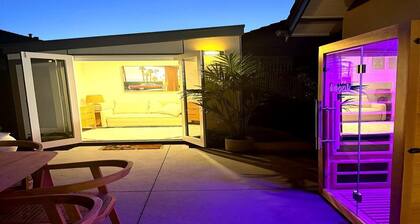 Wellness Escape: 1-Bed Home + Studio & Sauna