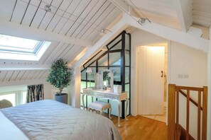 4 bedrooms, iron/ironing board, travel crib, WiFi