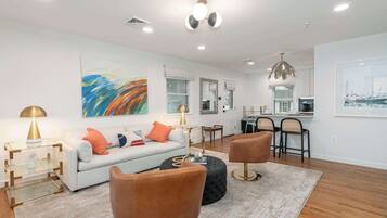 Télévision, espaces bureaux