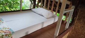 Shared Dormitory | Bed sheets - hijau (Mataram)