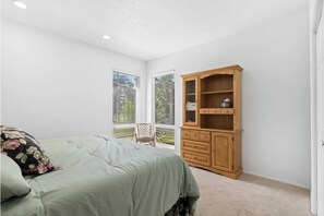 5 bedrooms, WiFi