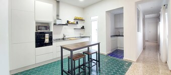 Gorgeous home in Llaurí with WiFi