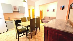 Dining - Aba Maya Apartment Alghero Center (Alghero)