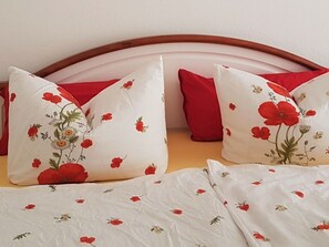 2 bedrooms, individually furnished, iron/ironing board, bed sheets - Above the Studio 2 Comfortable Holiday Residence (Pirna)