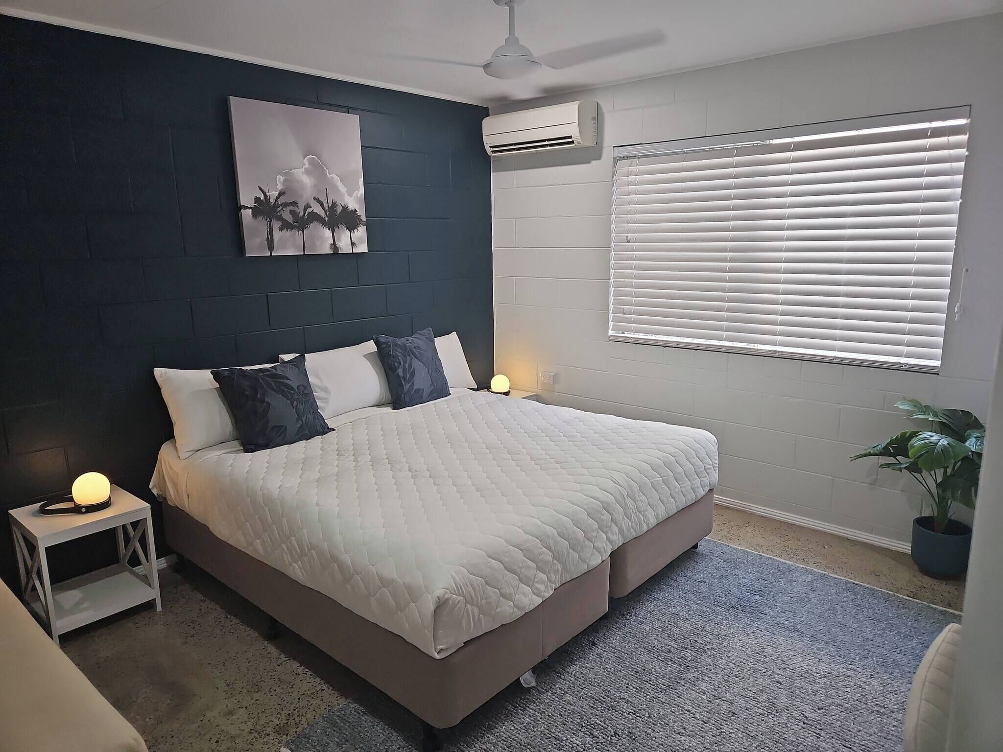 3 bedrooms, iron/ironing board, Internet, bed sheets