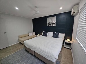 3 dormitorios, tabla de planchar con plancha, Internet y ropa de cama