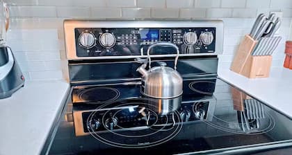 Spacious 4-bedroom house in welcoming Nashua NH