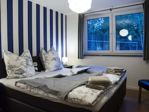 Casa | 2 quartos, ferros/tábuas de passar roupa, individualmente mobiliados