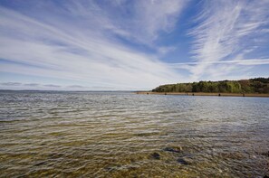 Unclassified image, 5 of 25, button