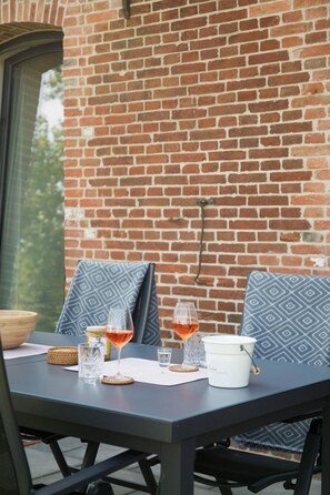 Ulkoruokailutilat