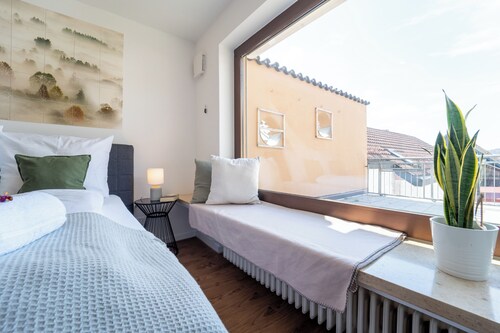 Gemütliches Apartment voll ausgestattet mit Dachterrasse
J&K Apartments