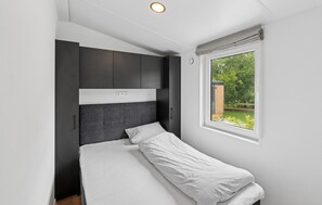 2 bedrooms, free WiFi