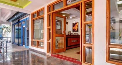 Hotel Partha International
