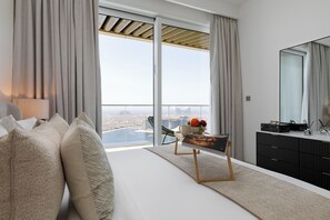 Room - Maison Privee - Coastal Living w/ Uninterrupted Sea and Palm Views (Dubai)