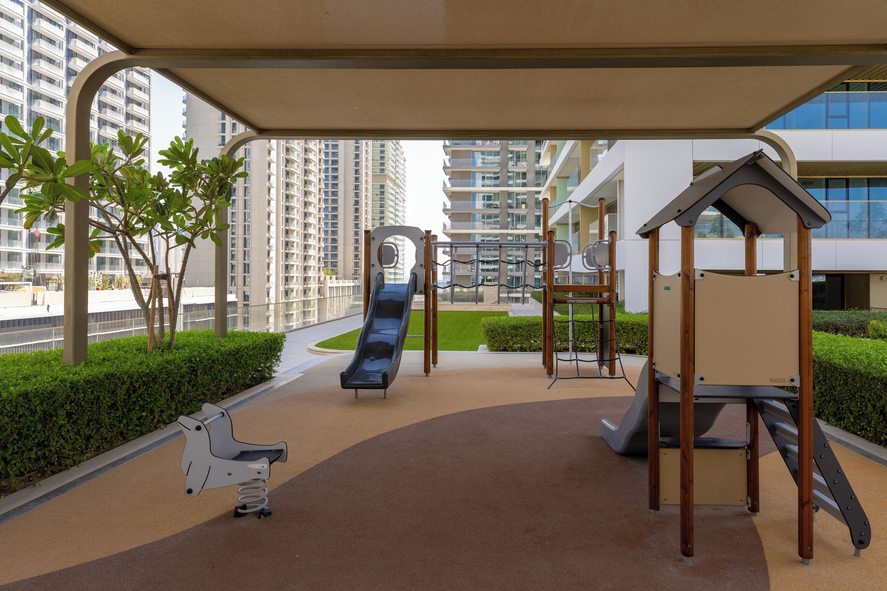 Children’s play area – outdoor