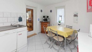 House | Dining - Beautiful Apartment in Allrode Near the Forest (Thale)