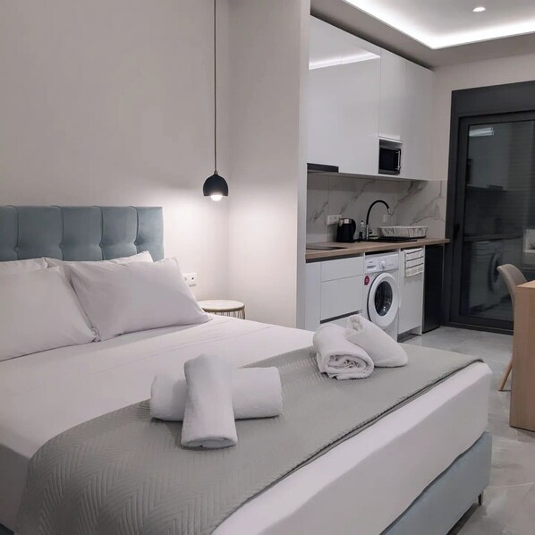 1 bedroom, iron/ironing board, travel cot, WiFi