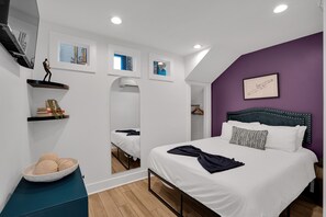 2 bedrooms, iron/ironing board, free WiFi, bed sheets