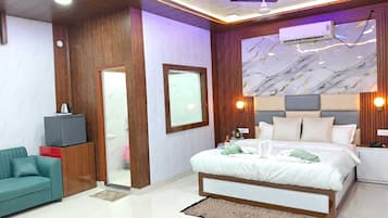 Habitación familiar, vista al jardín | Wifi gratis