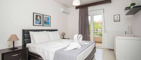 3 室のベッドルーム、WiFi、ベッドシーツ