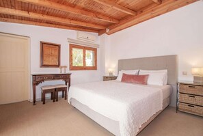 3 bedrooms, WiFi, bed sheets