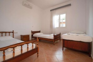 2 Schlafzimmer, Reisekinderbett, WLAN, Bettwäsche