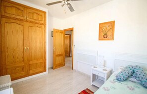 3 bedrooms, free WiFi, bed sheets