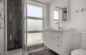 Shower - Gorgeous home in Sydals with sauna (Sydals)