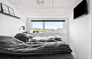 3 bedrooms, free WiFi