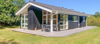 Nice home in Knebel with house sea view