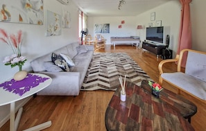 TV - Pet friendly home in Söderköping (Söderköping)