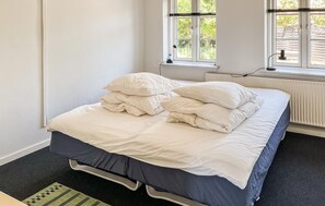 2 bedrooms, free WiFi