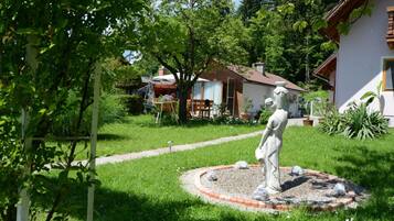 House | Exterior detail