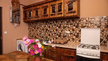 Comfort House, 3 Bedrooms | Private kitchen | Fridge, stovetop, coffee/tea maker, electric kettle