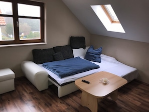 1 chambre, bureau, Wi-Fi gratuit, draps fournis