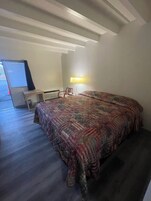 Standard Single Room | Free WiFi