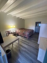 Standard Single Room | Free WiFi