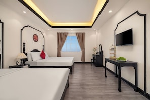 Basic Triple Room, City View