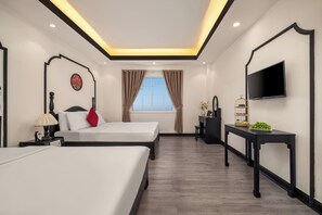 Basic Triple Room, City View | Free WiFi