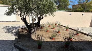 Enceinte de lâhĂ©bergement