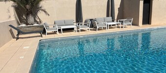 Magnificent Provencal villa with swimming pool in the Luberon