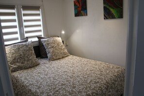 2 Schlafzimmer, Bügeleisen/Bügelbrett, kostenloses WLAN